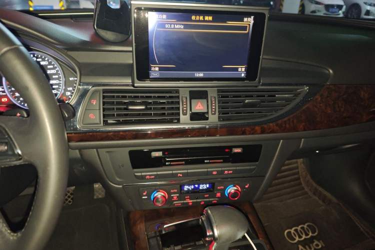 Used Audi A6L 2014 30 FSI Comfort Model Audio And AC Panel
