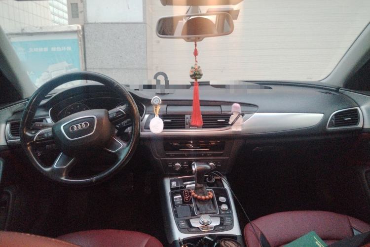 Used Audi A6L 2014 30 FSI Technology Model Center Console