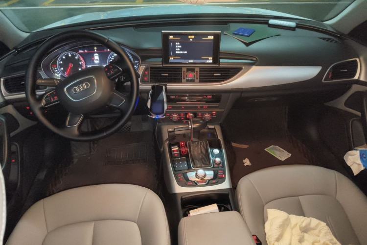 Used Audi A6L 2014 TFSI Standard Model Center Console