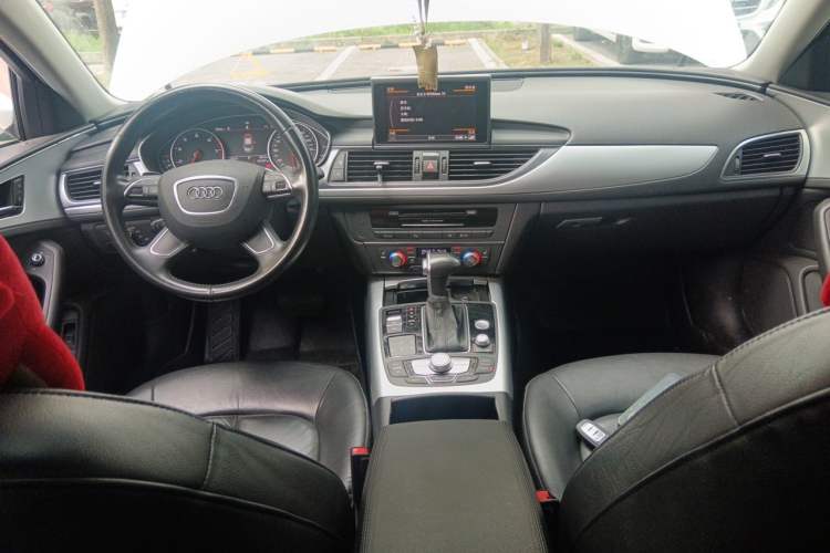 Used Audi A6L 2014 TFSI Comfort Model Center Console