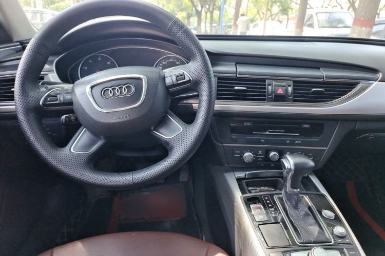 Used Audi A6L 2014 TFSI Standard Model Center Console