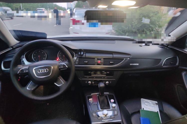 Used Audi A6L 2014 30 FSI Comfort Model Center Console