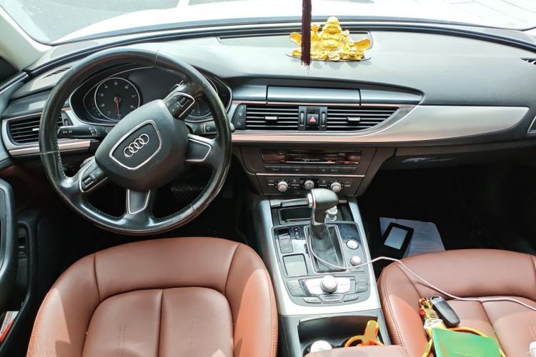 Used Audi A6L 2014 TFSI Standard Model Center Console