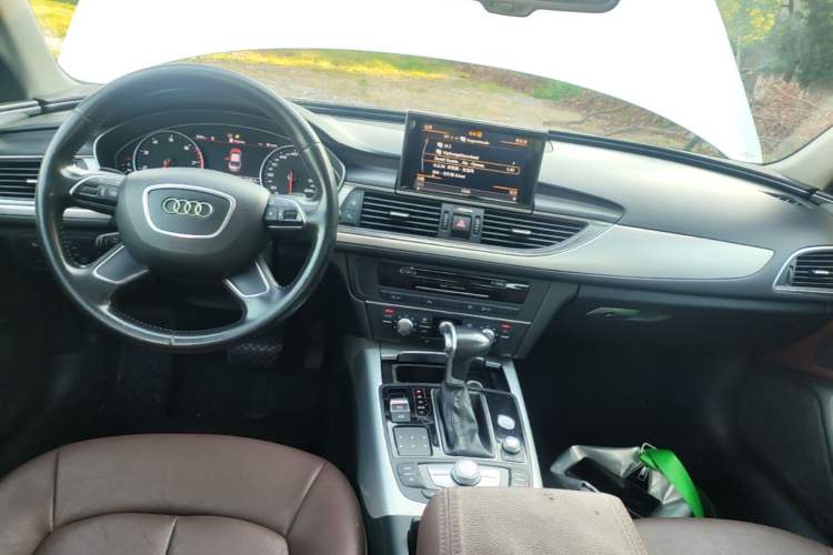 Used Audi A6L 2014 TFSI Standard Model Center Console