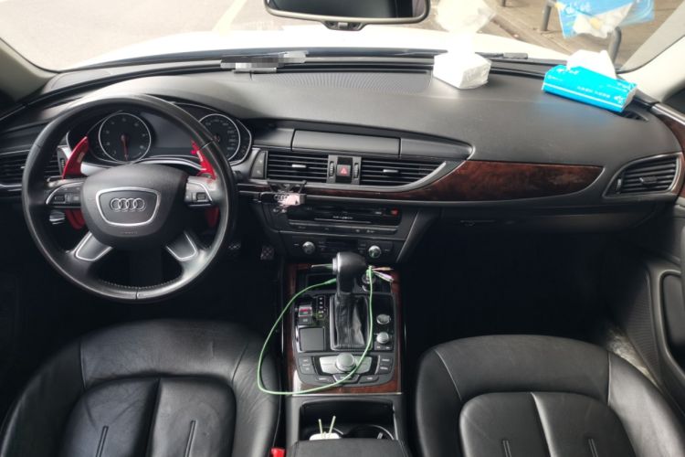 Used Audi A6L 2014 30 FSI Technology Model Center Console