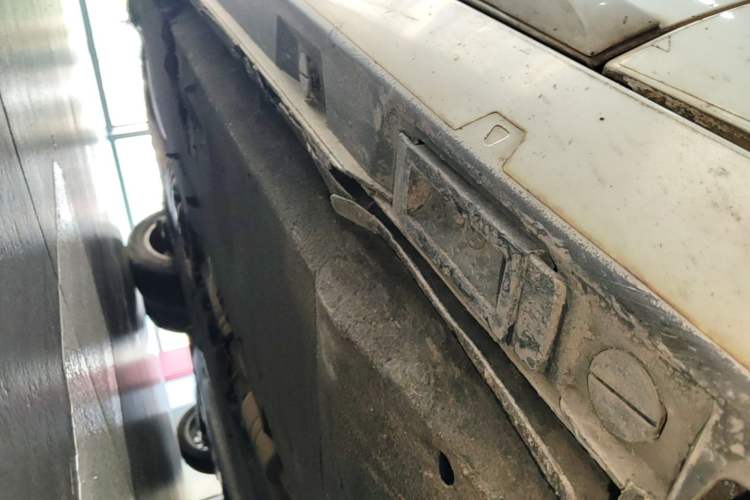 Used Audi A6L 2014 30 FSI Technology Model Chassis Front Right