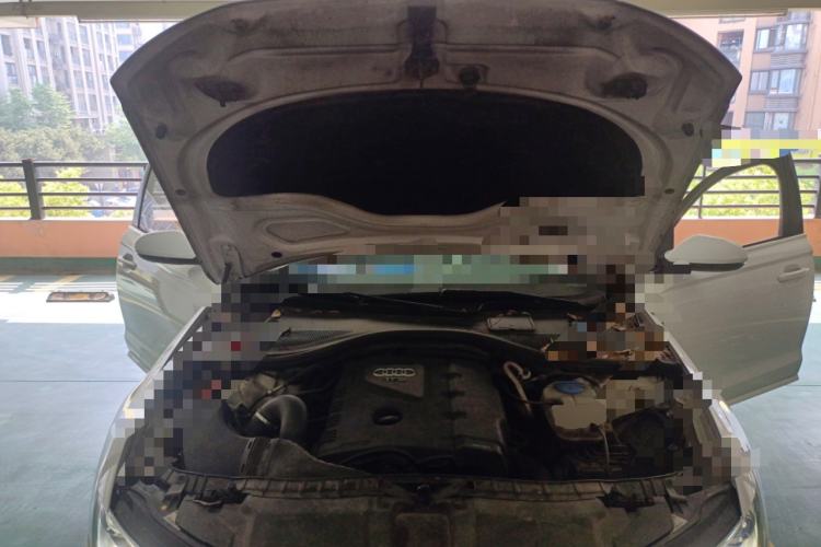 Used Audi A6L 2014 TFSI Standard Model Engine Bay