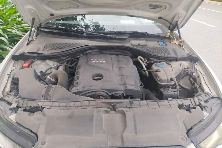 Used Audi A6L 2014 TFSI Comfort Model Engine Bay