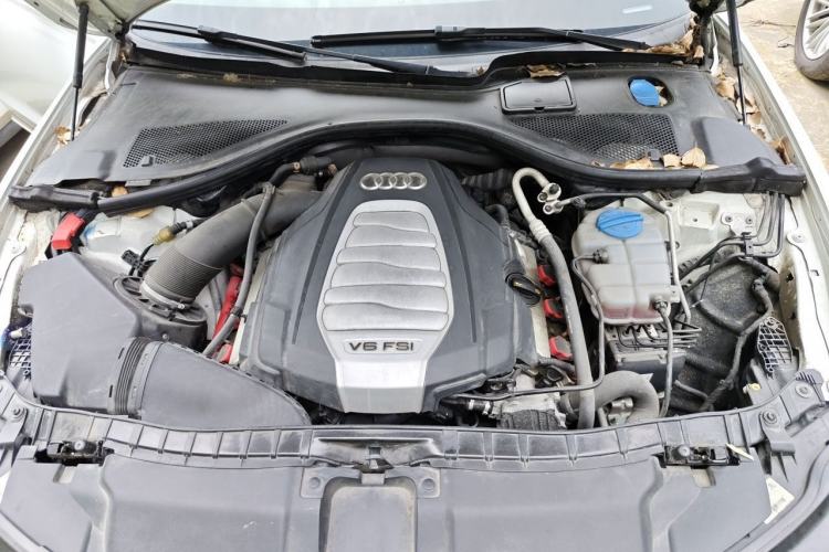 Used Audi A6L 2014 30 FSI Comfort Model Engine Bay