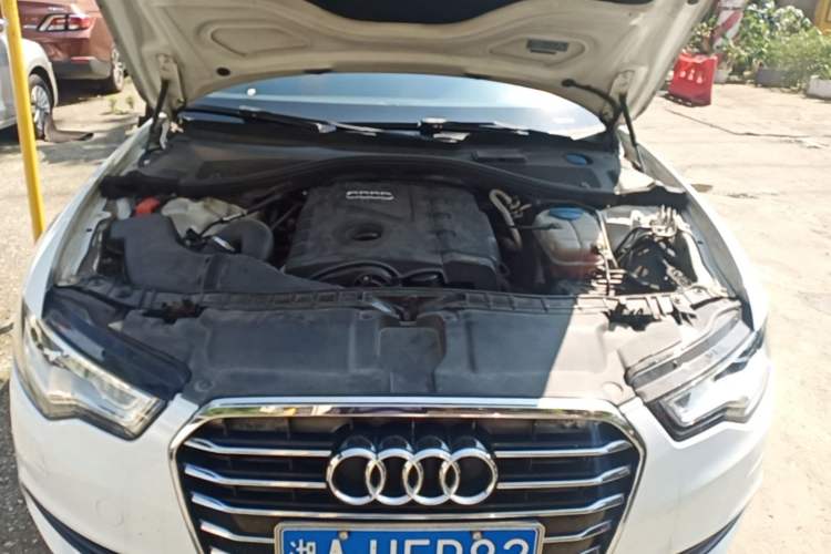 Used Audi A6L 2014 TFSI Standard Model Engine Bay