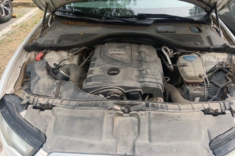 Used Audi A6L 2014 TFSI Comfort Model Engine Bay