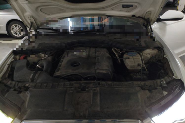 Used Audi A6L 2014 TFSI Standard Model Engine Bay