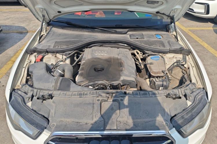 Used Audi A6L 2014 TFSI Standard Model Engine Bay