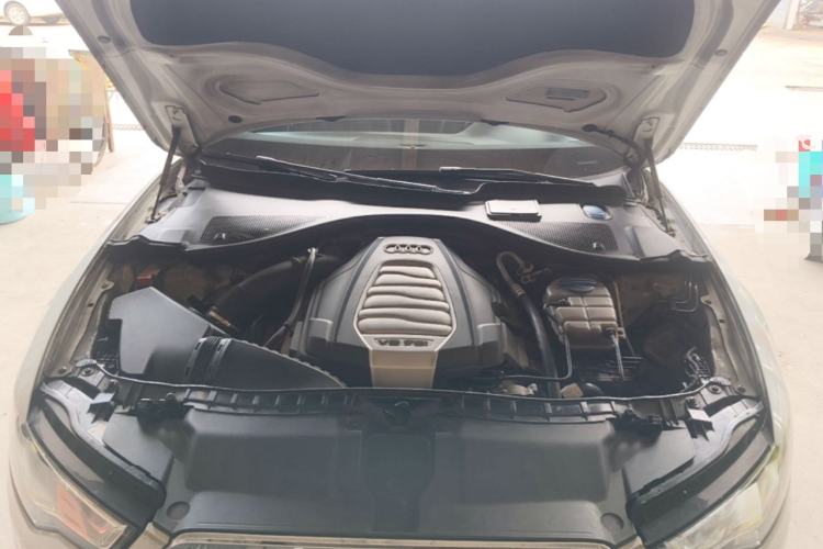 Used Audi A6L 2014 30 FSI Comfort Model Engine Bay