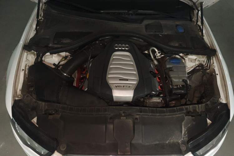 Used Audi A6L 2014 30 FSI Comfort Model Engine Bay