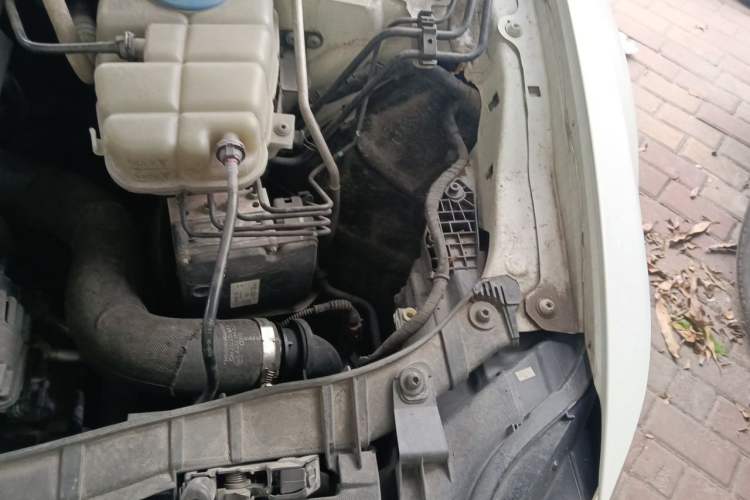 Used Audi A6L 2014 TFSI Comfort Model Engine Bay Left