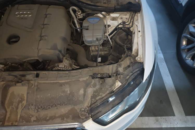 Used Audi A6L 2014 TFSI Standard Model Engine Bay Left
