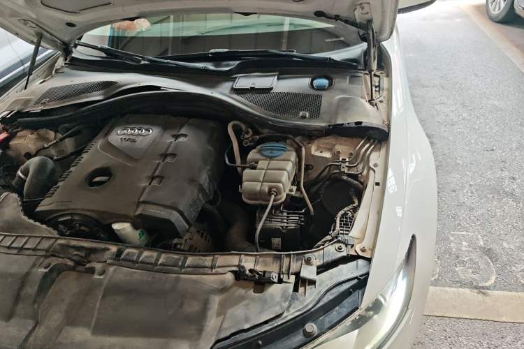 Used Audi A6L 2014 TFSI Standard Model Engine Bay Left