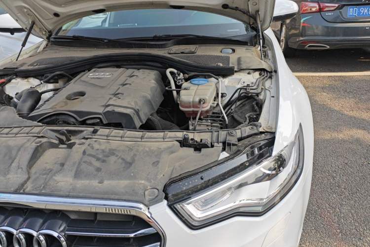 Used Audi A6L 2014 TFSI Standard Model Engine Bay Left