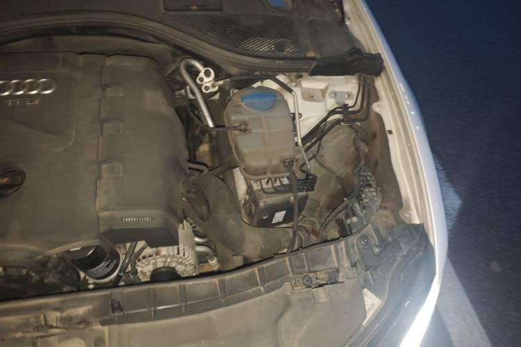 Used Audi A6L 2014 TFSI Standard Model Engine Bay Left