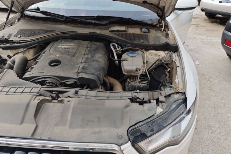Used Audi A6L 2014 TFSI Standard Model Engine Bay Left