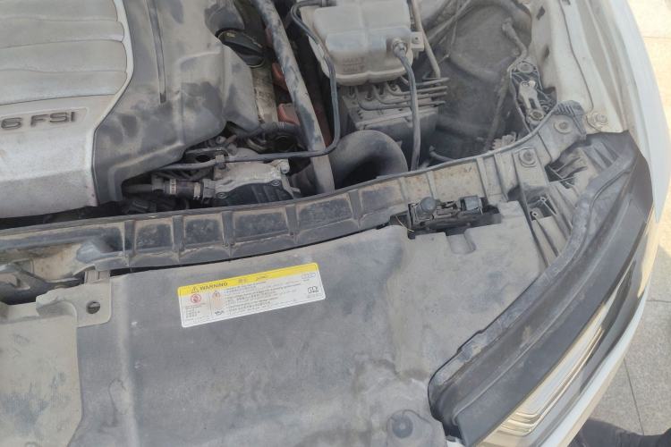 Used Audi A6L 2014 30 FSI Comfort Model Engine Bay Left