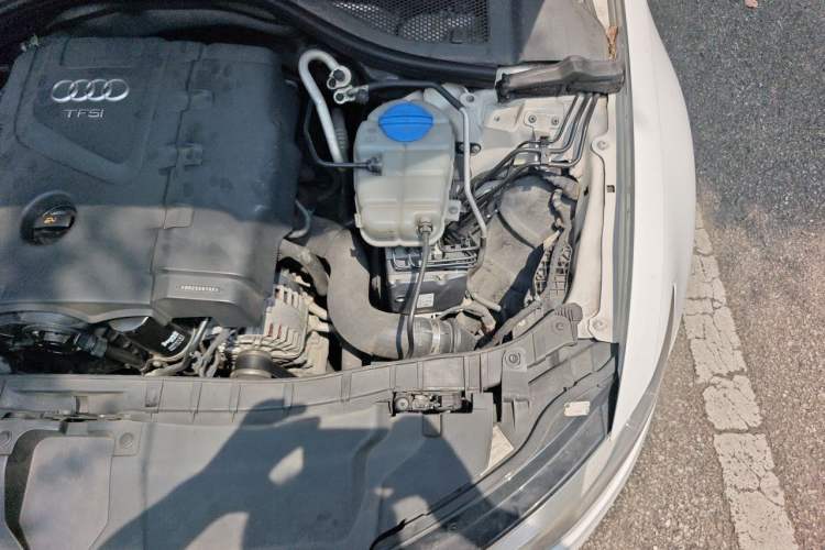 Used Audi A6L 2014 TFSI Standard Model Engine Bay Left