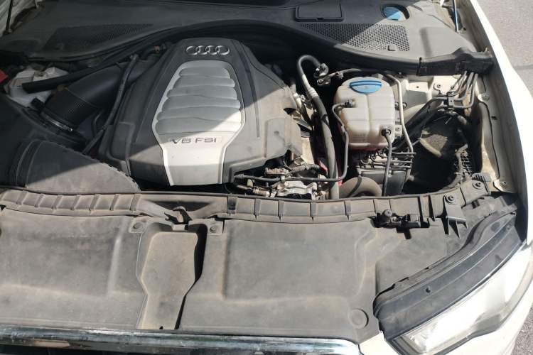 Used Audi A6L 2014 30 FSI Technology Model Engine Bay Left