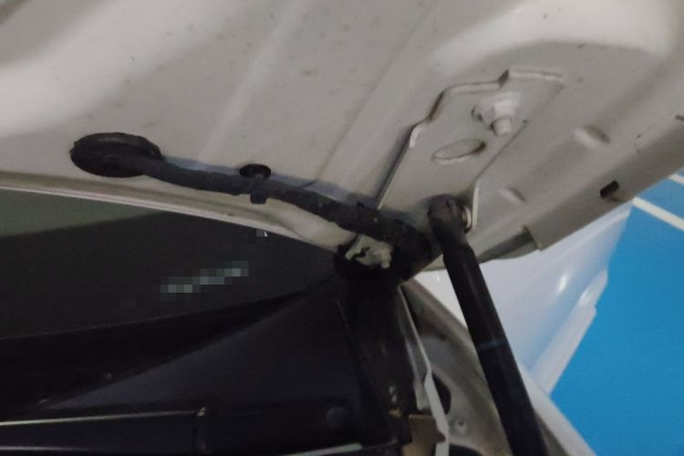 Used Audi A6L 2014 TFSI Standard Model Engine Bay Left