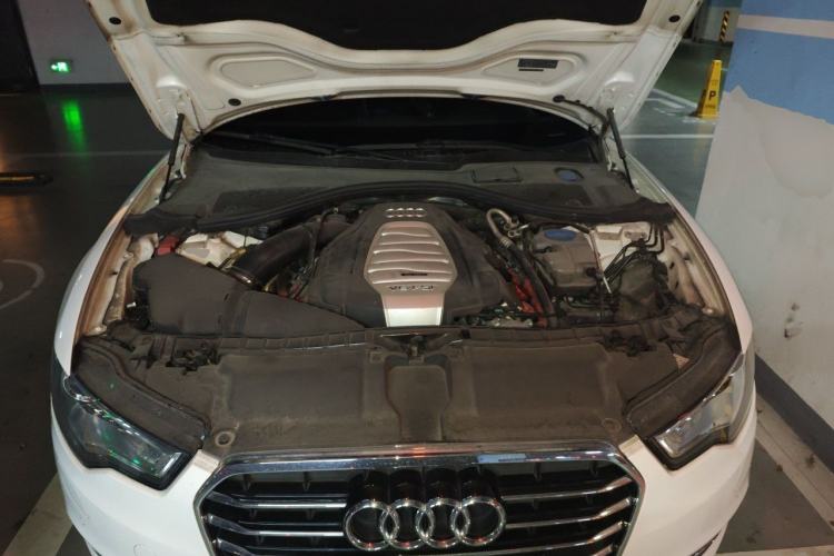 Used Audi A6L 2014 30 FSI Comfort Model Engine Bay