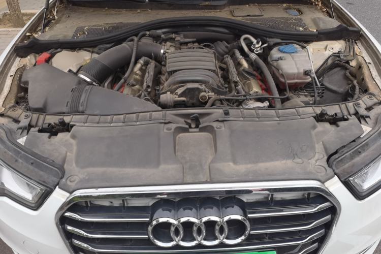 Used Audi A6L 2014 30 FSI Comfort Model Engine Bay