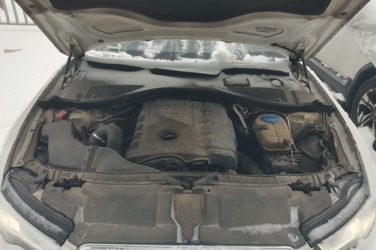 Used Audi A6L 2014 TFSI Standard Model Engine Bay