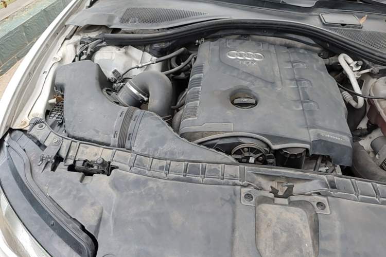 Used Audi A6L 2014 TFSI Standard Model Engine Bay Right