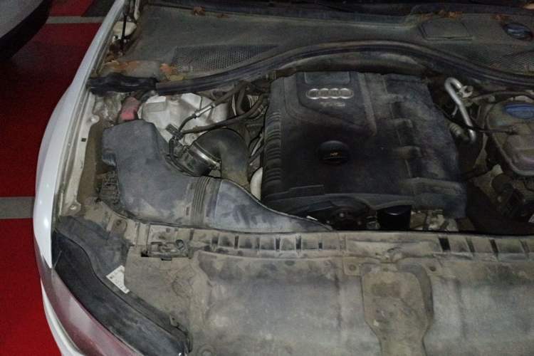 Used Audi A6L 2014 TFSI Standard Model Engine Bay Right