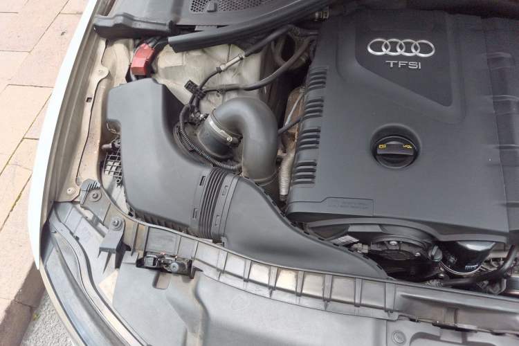 Used Audi A6L 2014 TFSI Standard Model Engine Bay Right