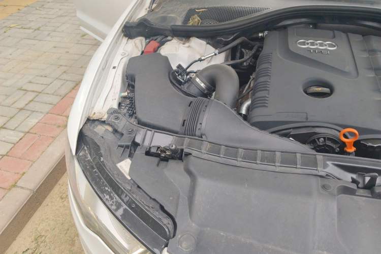 Used Audi A6L 2014 TFSI Standard Model Engine Bay Right