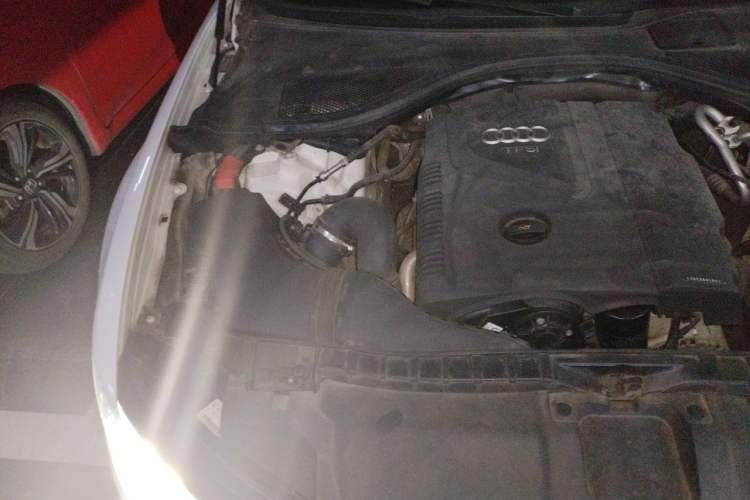 Used Audi A6L 2014 TFSI Standard Model Engine Bay Right