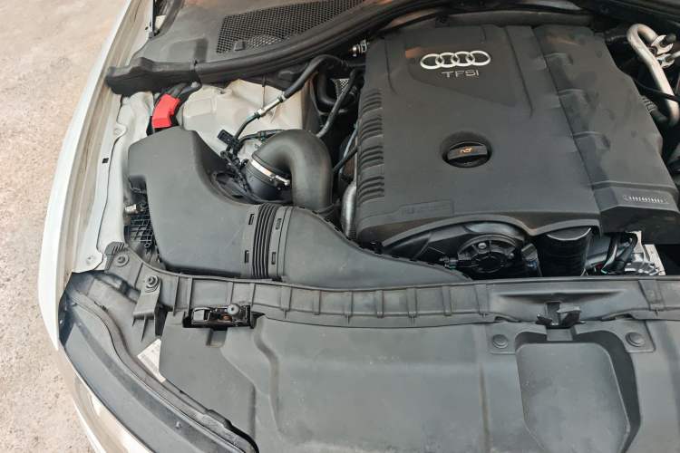 Used Audi A6L 2014 TFSI Standard Model Engine Bay Right