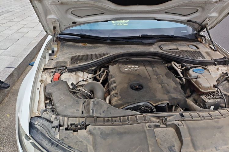 Used Audi A6L 2014 TFSI Standard Model Engine Bay Right