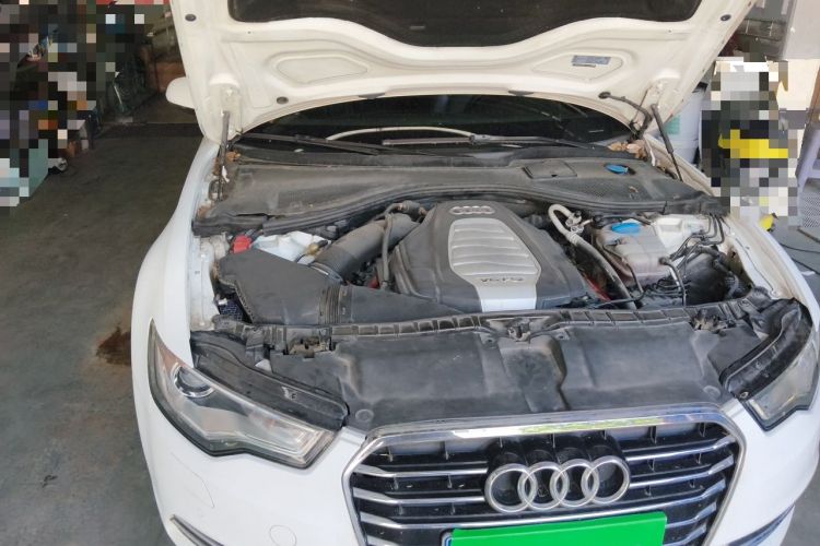 Used Audi A6L 2014 30 FSI Comfort Model Engine Bay Right
