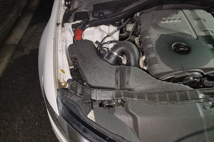 Used Audi A6L 2014 TFSI Standard Model Engine Bay Right