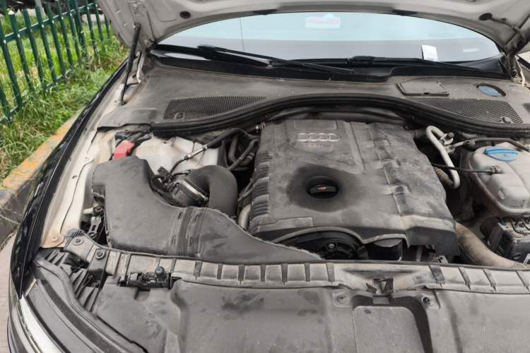 Used Audi A6L 2014 TFSI Standard Model Engine Bay Right