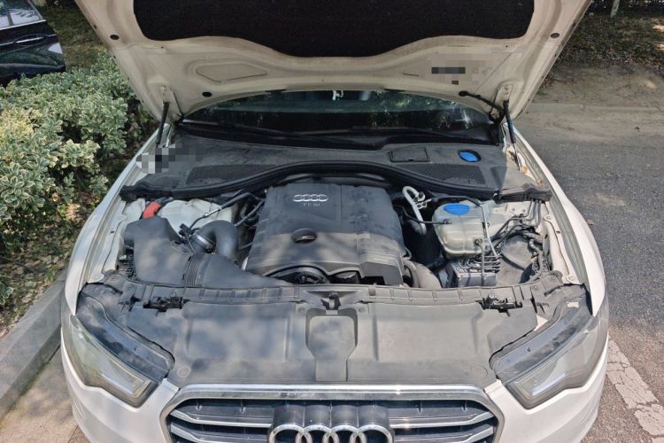 Used Audi A6L 2014 TFSI Standard Model Engine Bay