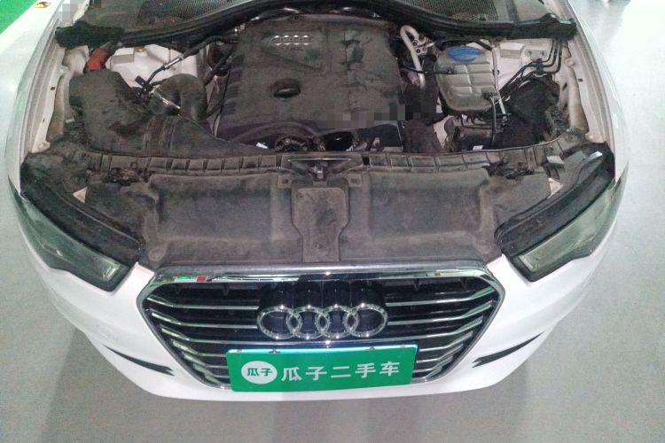Used Audi A6L 2014 TFSI Standard Model Engine Bay