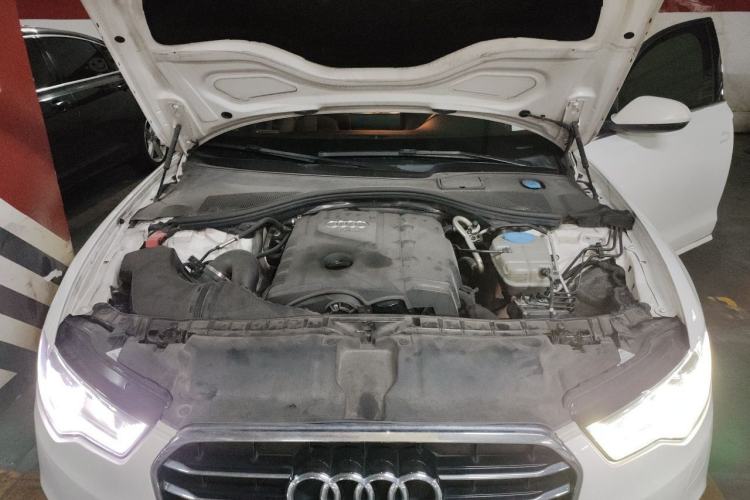 Used Audi A6L 2014 TFSI Standard Model Engine Bay