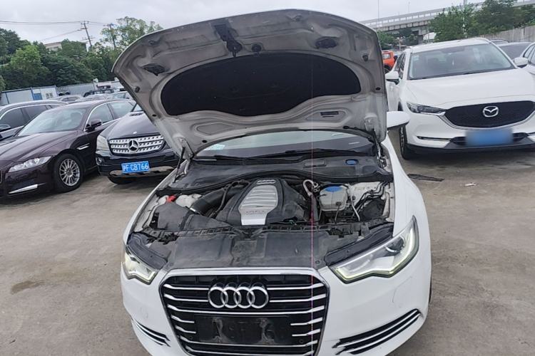 Used Audi A6L 2014 30 FSI Comfort Model Engine Bay