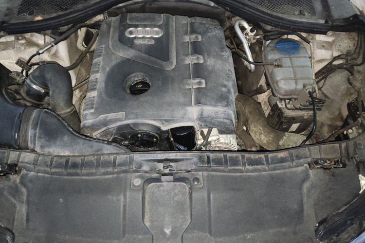 Used Audi A6L 2014 TFSI Standard Model Engine Bay
