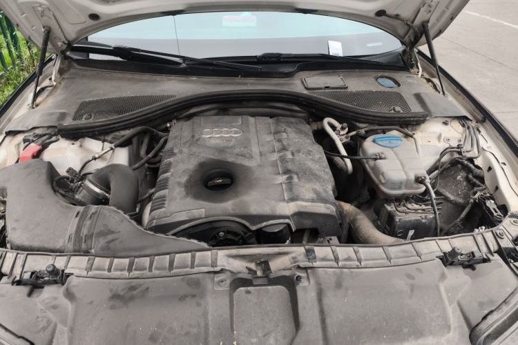 Used Audi A6L 2014 TFSI Standard Model Engine Bay
