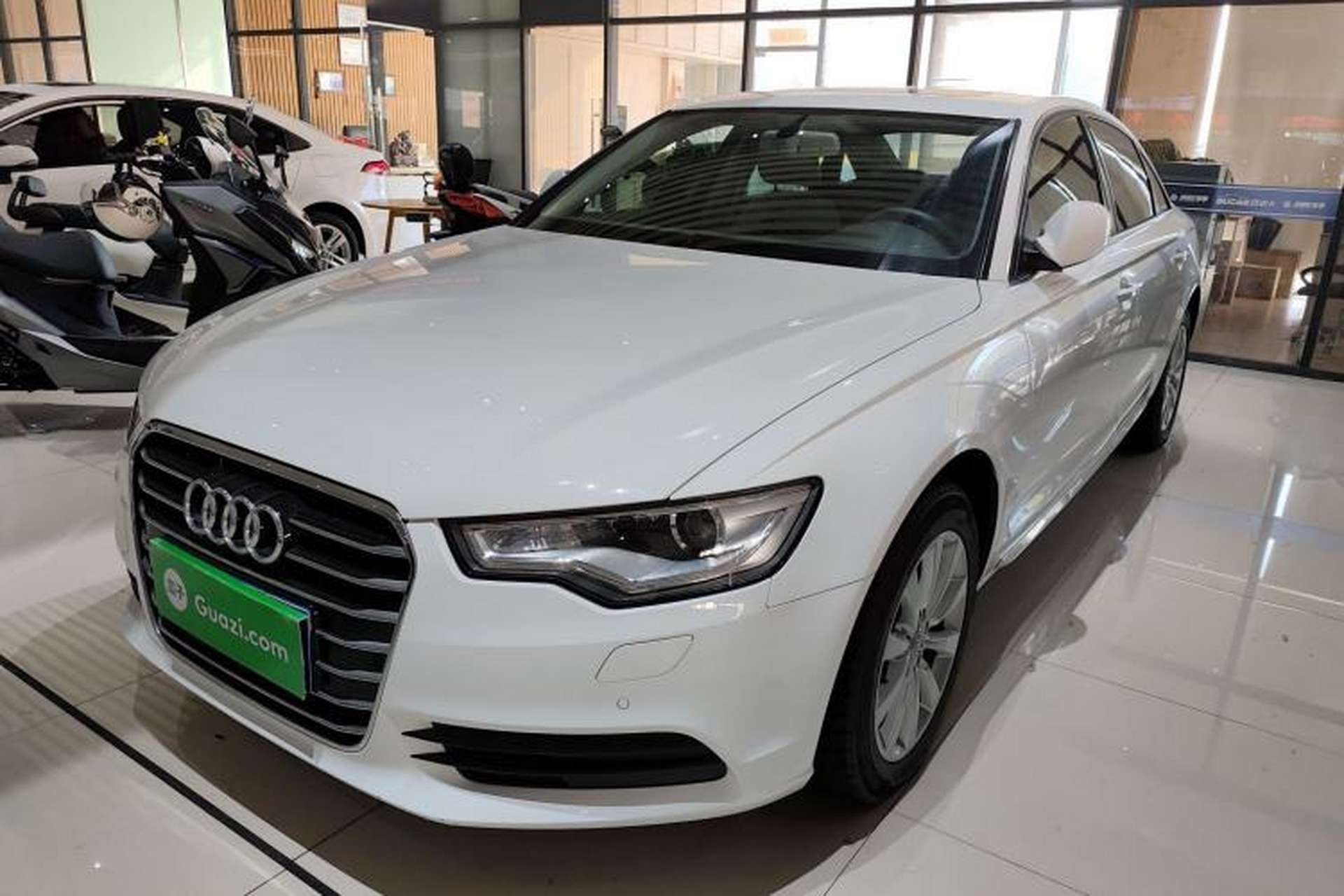 Used Audi A6L 2014 TFSI Standard Model Front Left 45 Deg