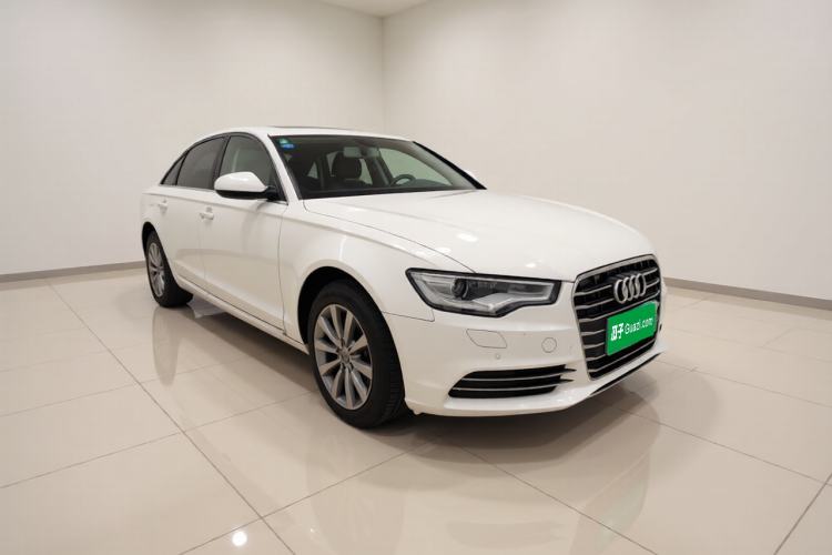 Used Audi A6L 2014 TFSI Standard Model Front Right 45 Deg